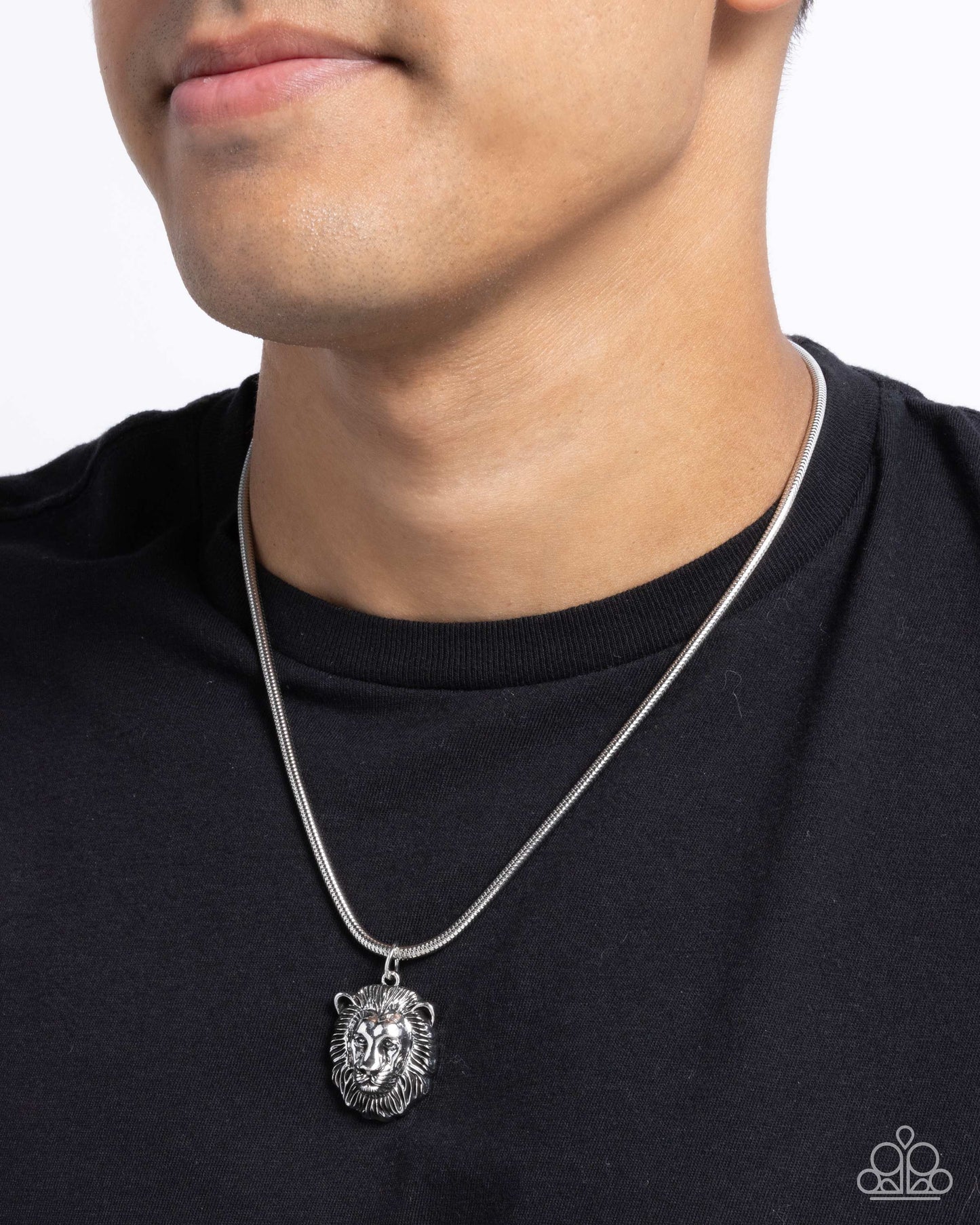 Leo Leader - Silver Necklace