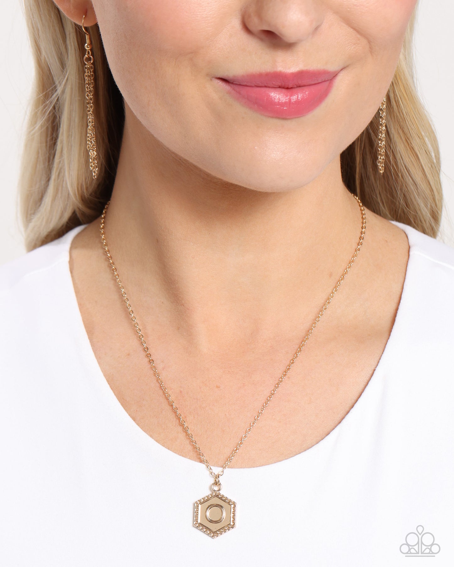 New Releases 9/29 Emblematic Elegance - Gold - O Necklace