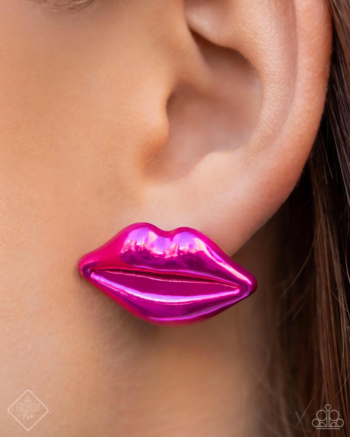 New Releases 5/4 Diva Decoration - Pink Post Earrings