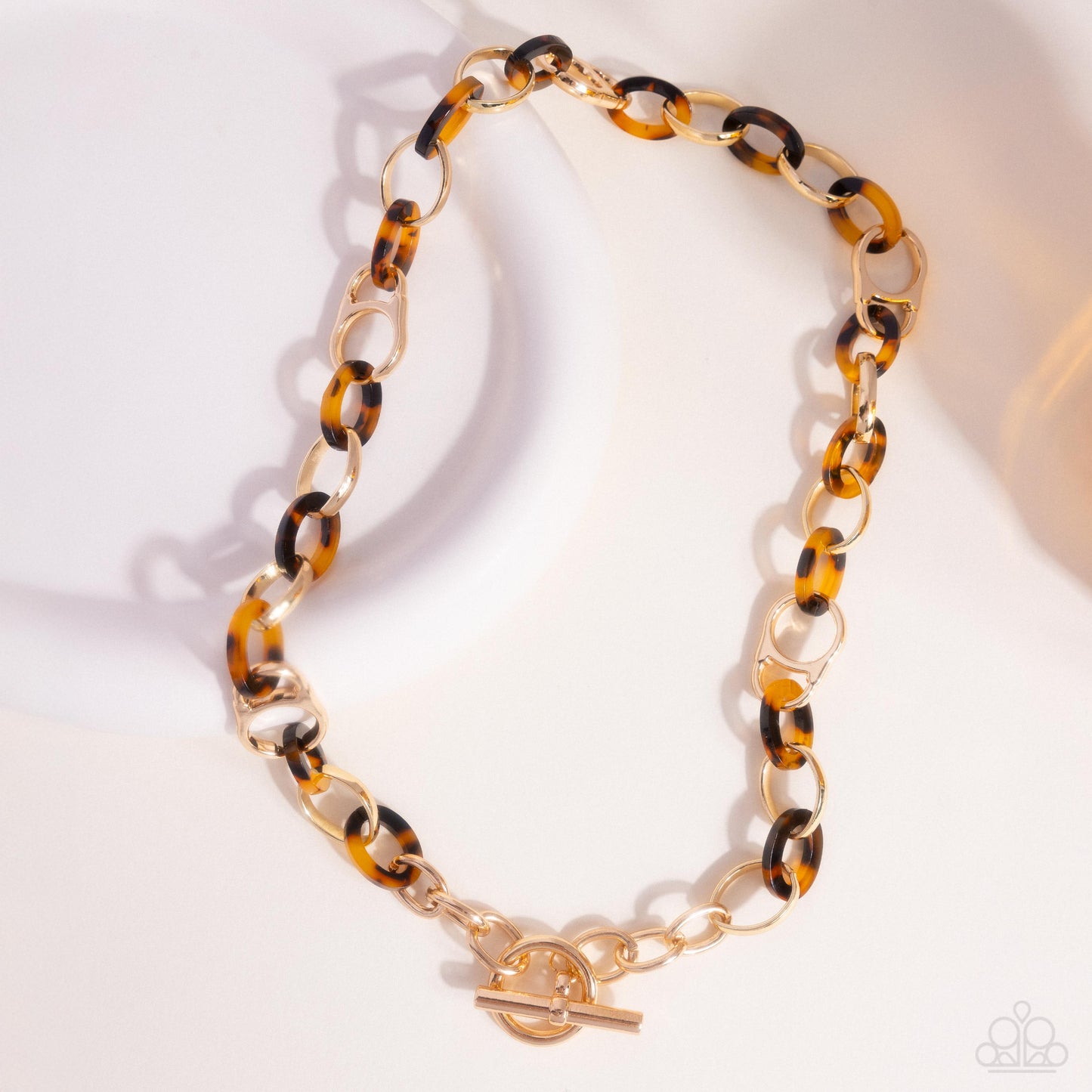 New Releases 10/15 Smooth Season - Brown Necklace